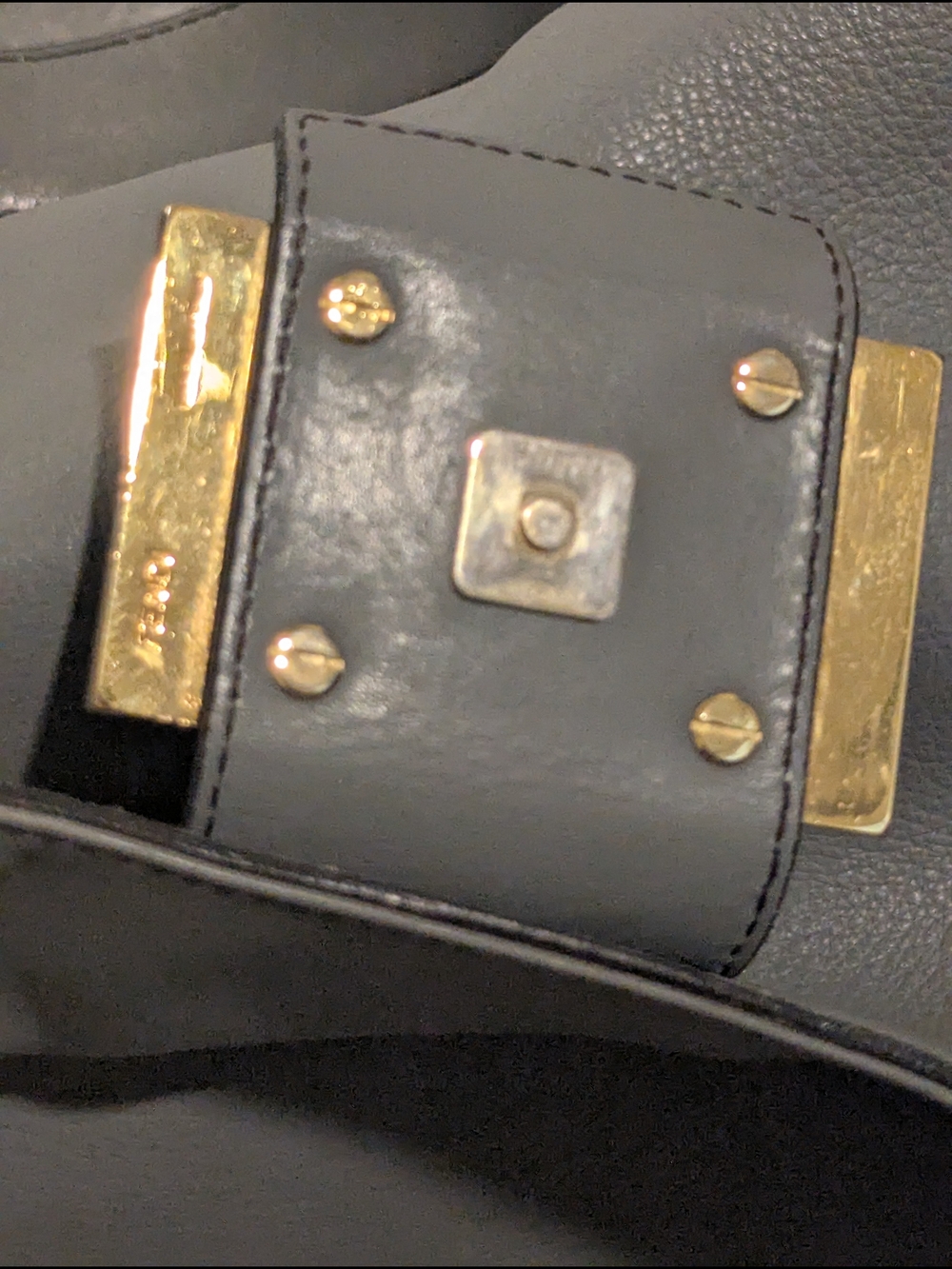 Fendi Mama Forever Large Baguette Light Gray Shoulder Bag - Picture 7 of 15